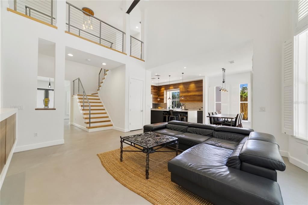 Activo con contrato: $1,899,000 (6 camas, 5 baños, 4026 Pies cuadrados)
