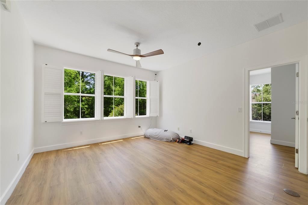 Activo con contrato: $1,899,000 (6 camas, 5 baños, 4026 Pies cuadrados)