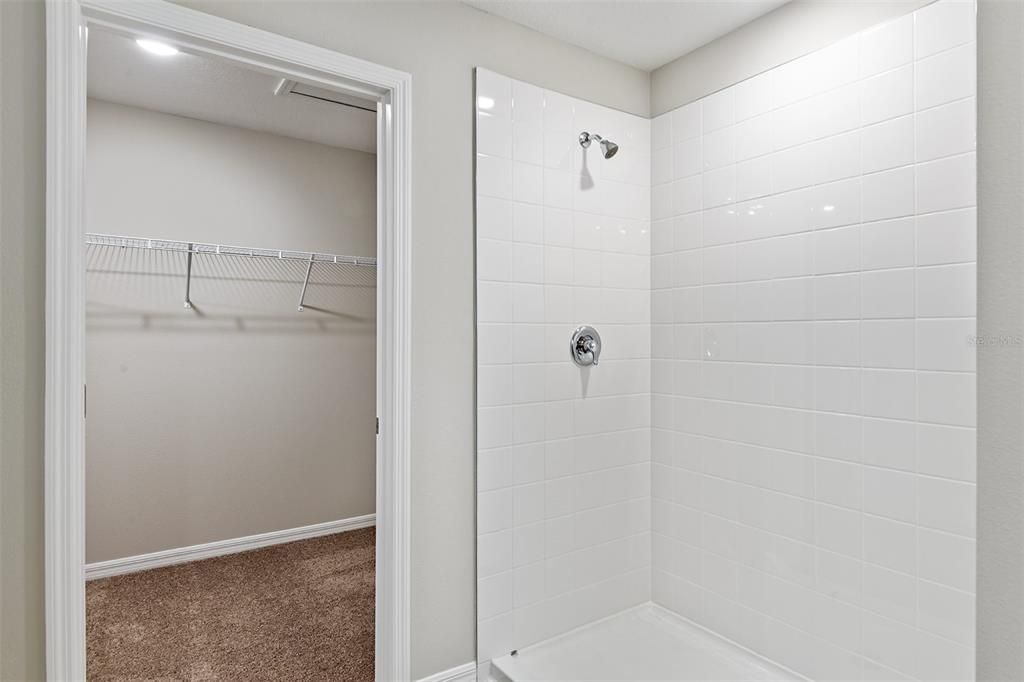 Active With Contract: $494,990 (5 beds, 3 baths, 3184 Square Feet)