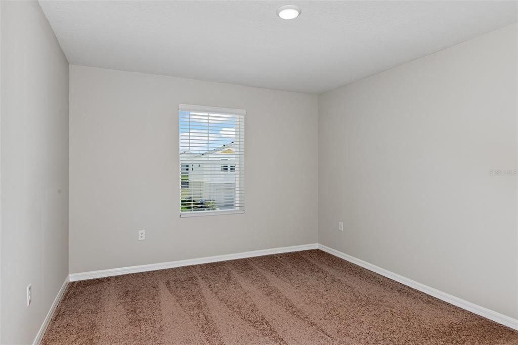 Active With Contract: $494,990 (5 beds, 3 baths, 3184 Square Feet)