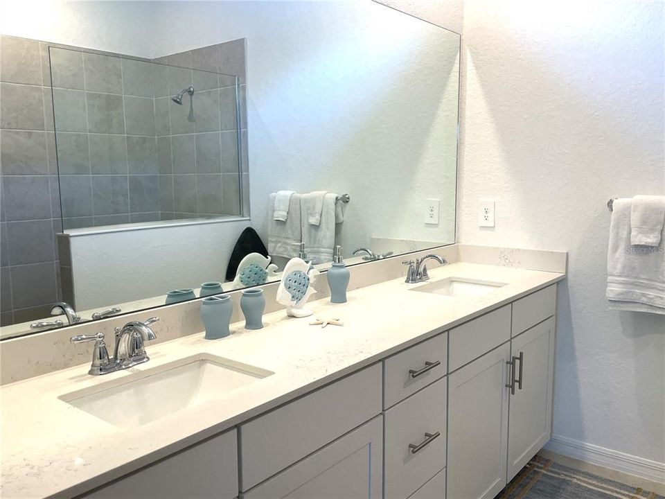 For Rent: $4,000 (4 beds, 3 baths, 2035 Square Feet)