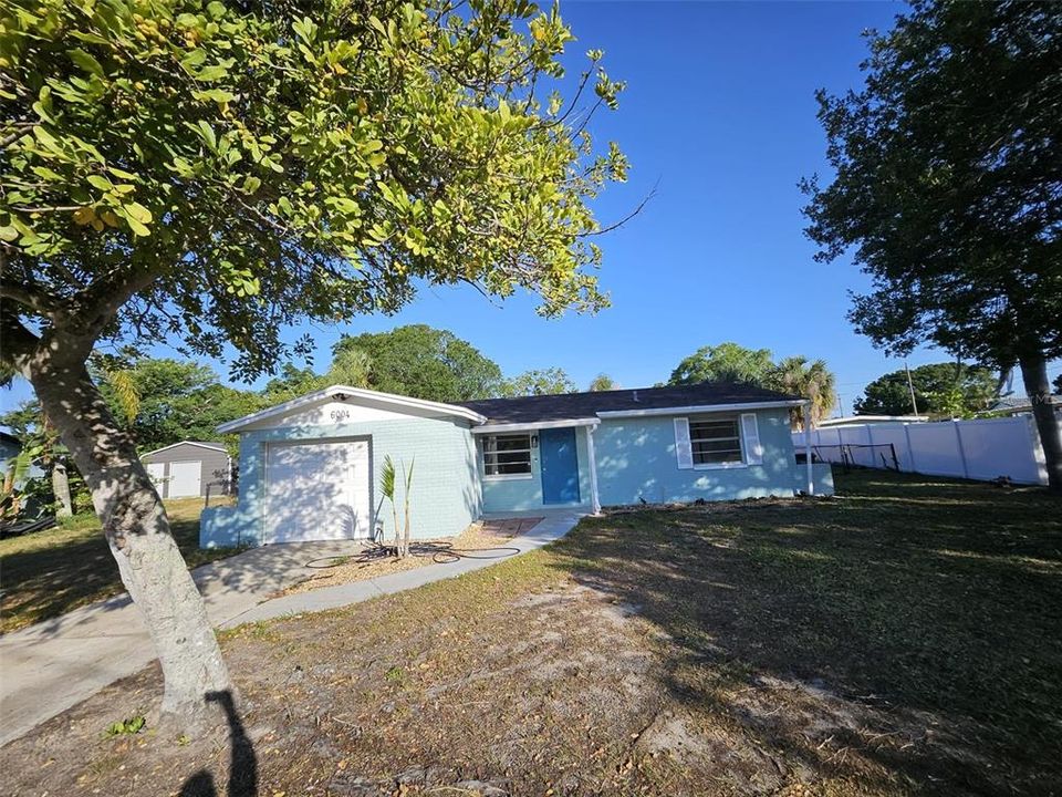 En Venta: $269,000 (3 camas, 1 baños, 856 Pies cuadrados)