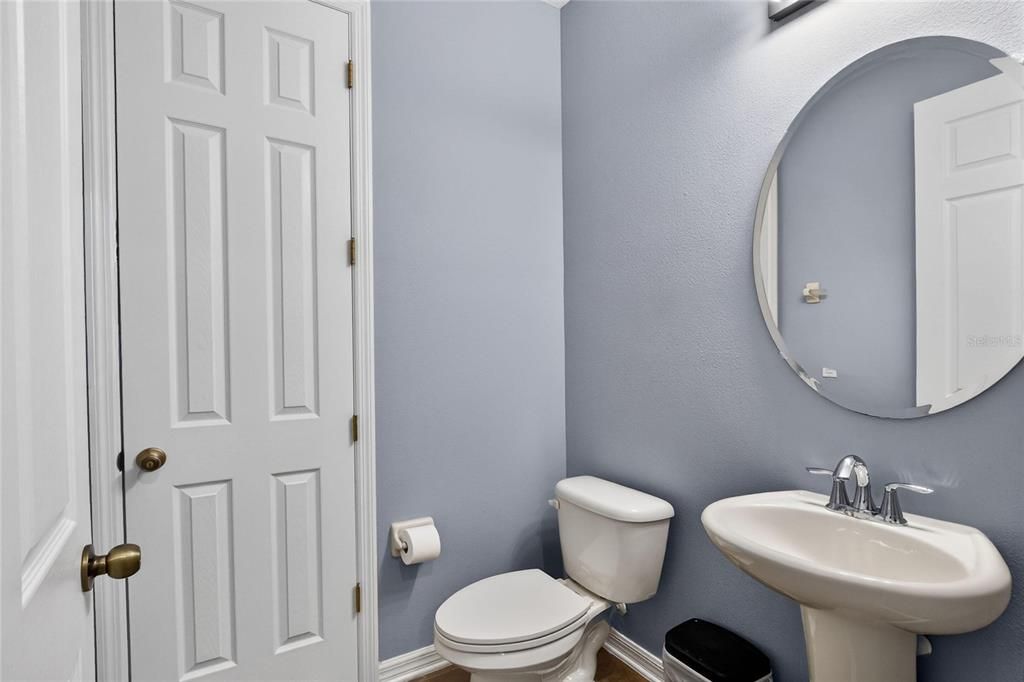 For Sale: $789,000 (5 beds, 3 baths, 5224 Square Feet)