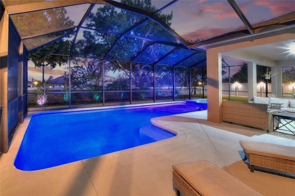 For Sale: $789,000 (5 beds, 3 baths, 5224 Square Feet)