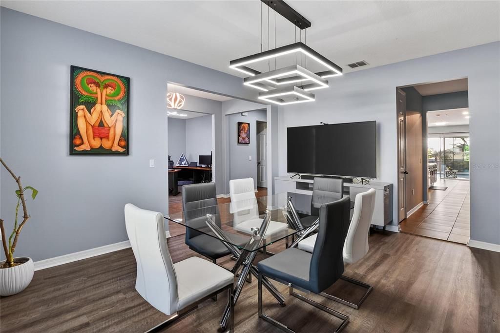 For Sale: $789,000 (5 beds, 3 baths, 5224 Square Feet)