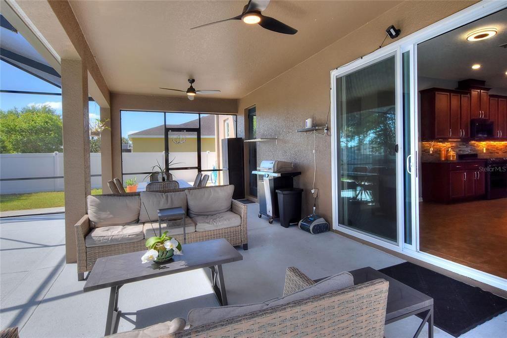 For Sale: $789,000 (5 beds, 3 baths, 5224 Square Feet)