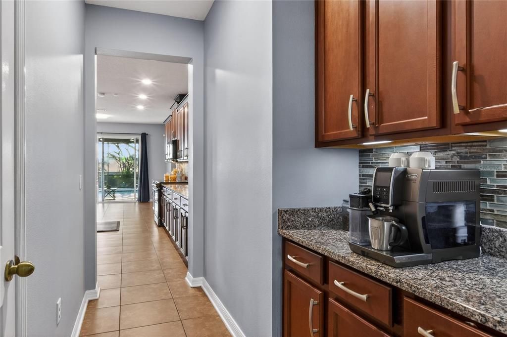 For Sale: $789,000 (5 beds, 3 baths, 5224 Square Feet)