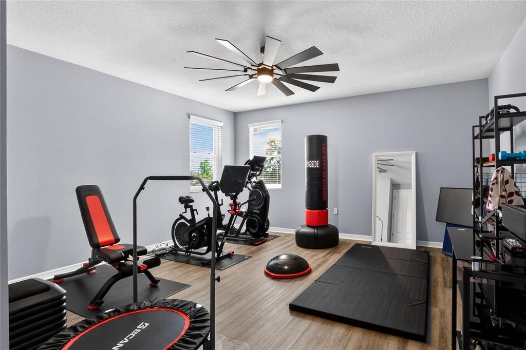 For Sale: $789,000 (5 beds, 3 baths, 5224 Square Feet)