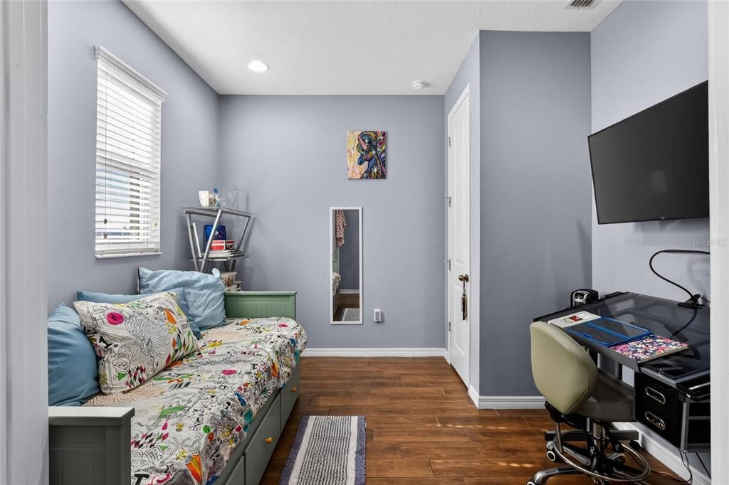 For Sale: $789,000 (5 beds, 3 baths, 5224 Square Feet)