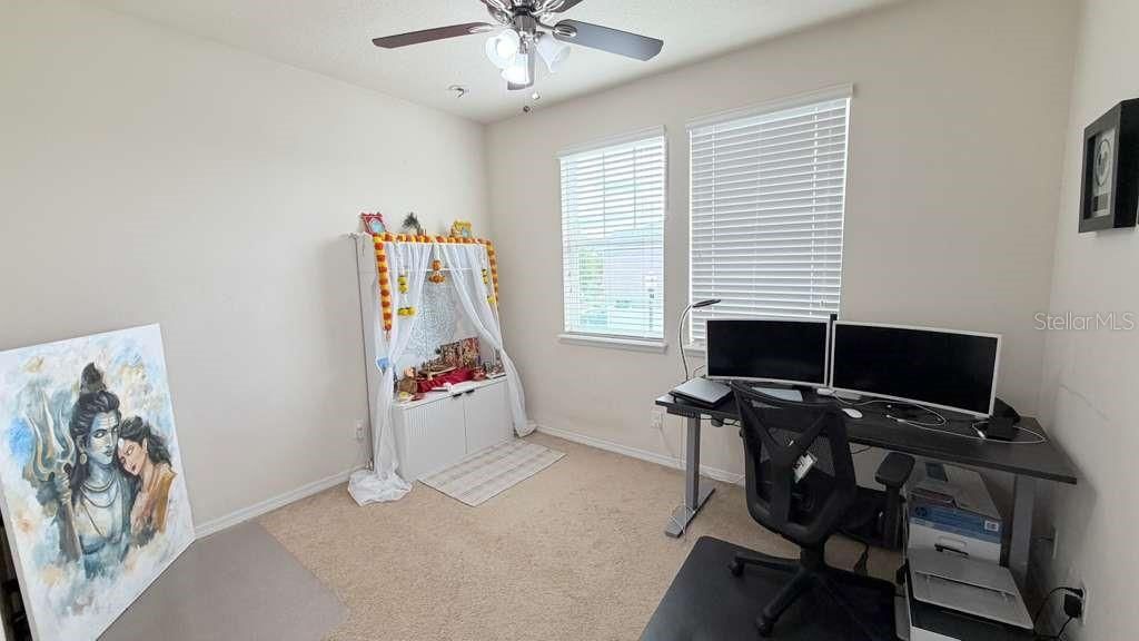Activo con contrato: $589,500 (5 camas, 3 baños, 2102 Pies cuadrados)