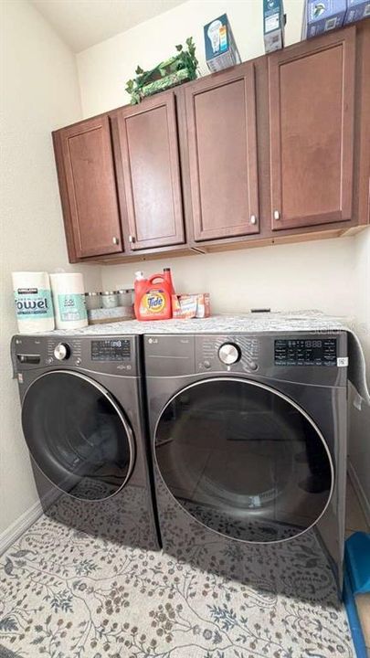 Activo con contrato: $589,500 (5 camas, 3 baños, 2102 Pies cuadrados)
