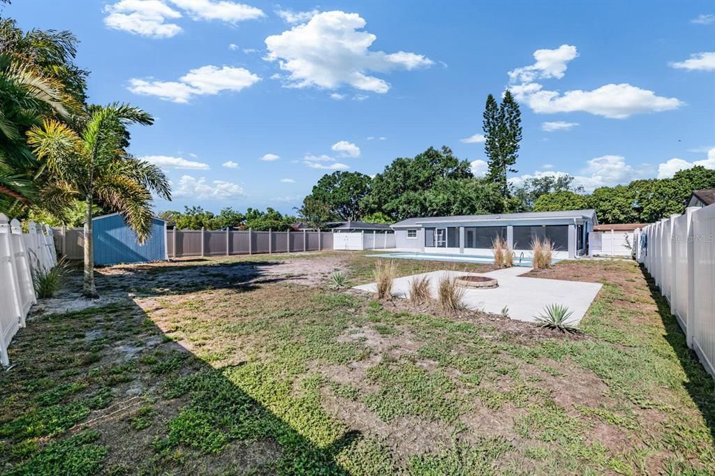 Activo con contrato: $368,000 (2 camas, 2 baños, 1074 Pies cuadrados)
