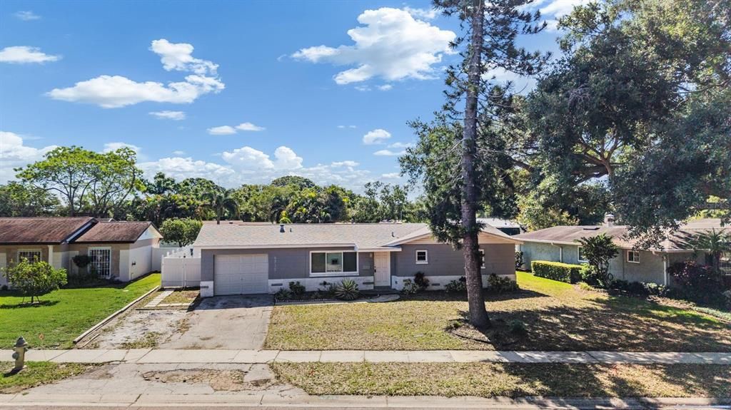 Activo con contrato: $368,000 (2 camas, 2 baños, 1074 Pies cuadrados)