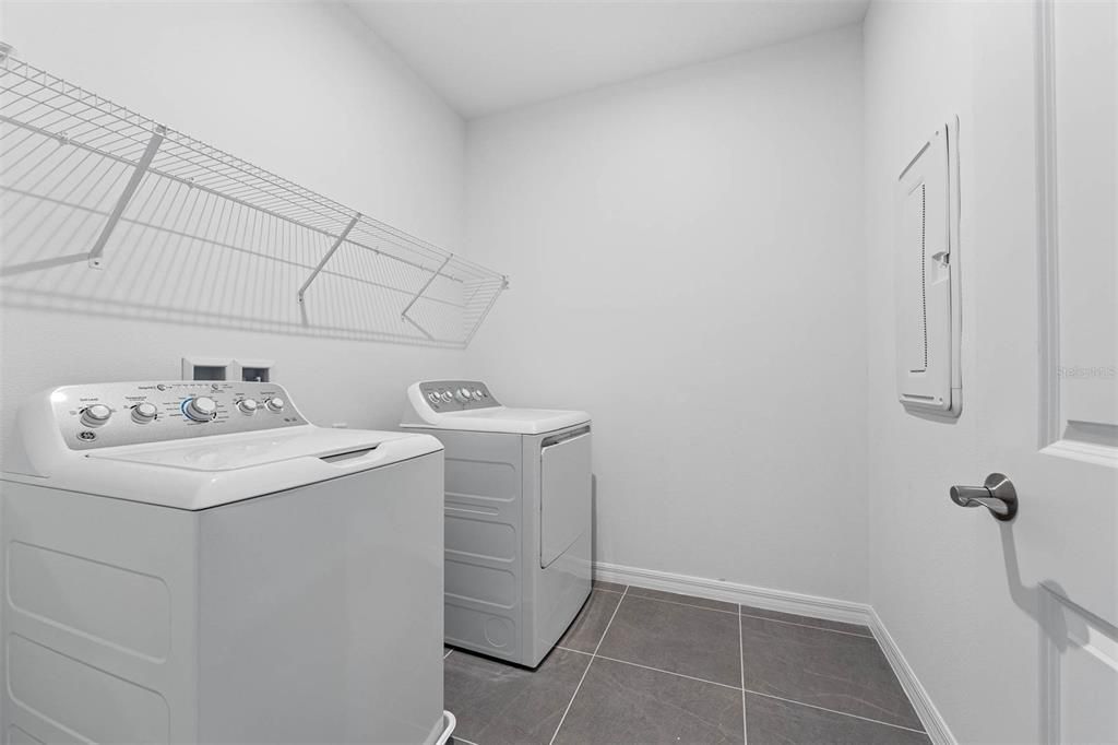 Active With Contract: $417,485 (4 beds, 3 baths, 2198 Square Feet)