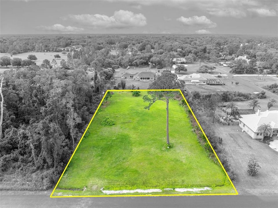 На продажу: $65,000 (1.02 acres)
