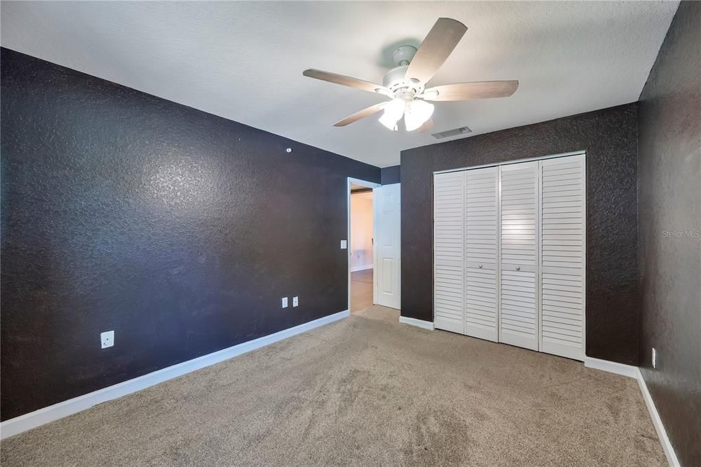 Active With Contract: $245,000 (3 beds, 2 baths, 1148 Square Feet)