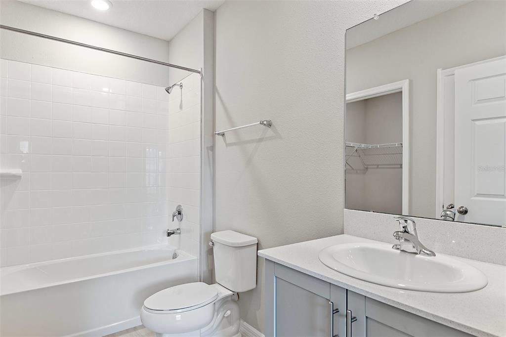 Active With Contract: $509,990 (5 beds, 3 baths, 3182 Square Feet)