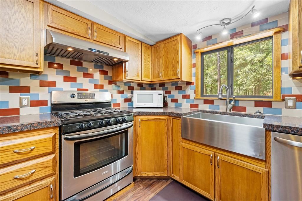 На продажу: $525,000 (3 спален, 2 ванн, 1848 Квадратных фут)