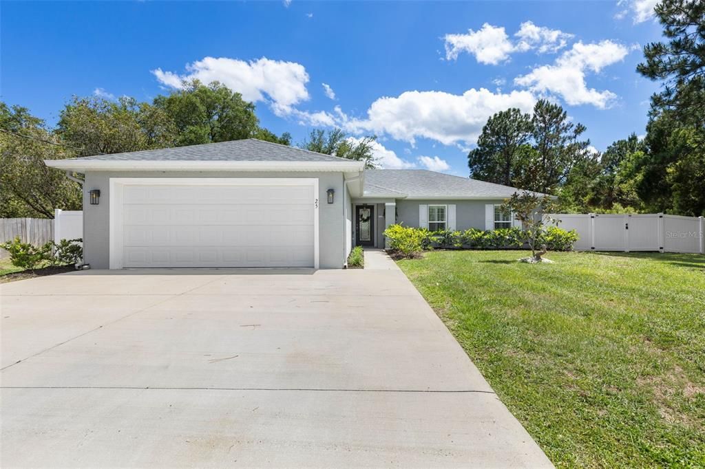Active With Contract: $320,000 (3 beds, 2 baths, 1348 Square Feet)