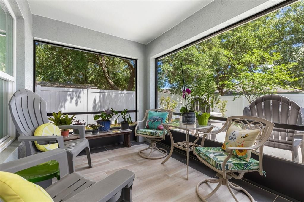 Active With Contract: $320,000 (3 beds, 2 baths, 1348 Square Feet)