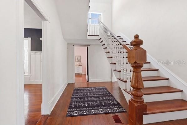 For Sale: $600,000 (4 beds, 3 baths, 3175 Square Feet)