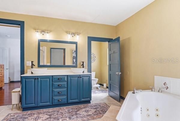 For Sale: $600,000 (4 beds, 3 baths, 3175 Square Feet)