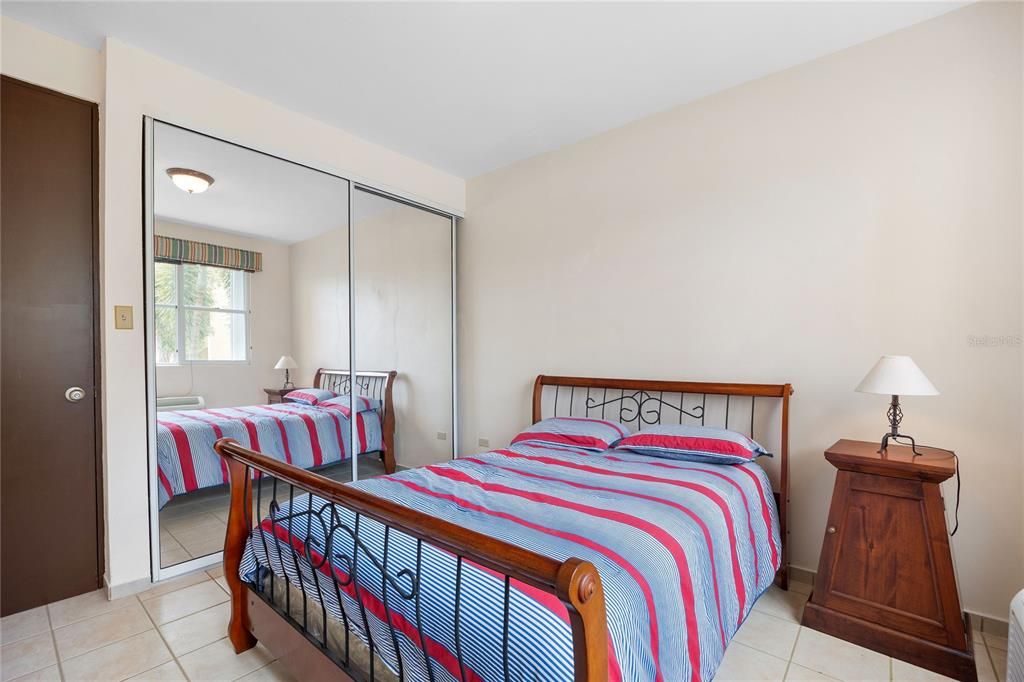 For Sale: $590,000 (3 beds, 2 baths, 2194 Square Feet)