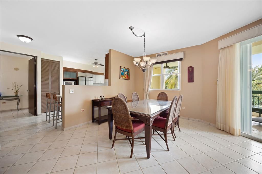 For Sale: $590,000 (3 beds, 2 baths, 2194 Square Feet)