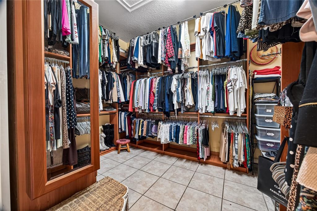 На продажу: $999,900 (4 спален, 3 ванн, 3692 Квадратных фут)