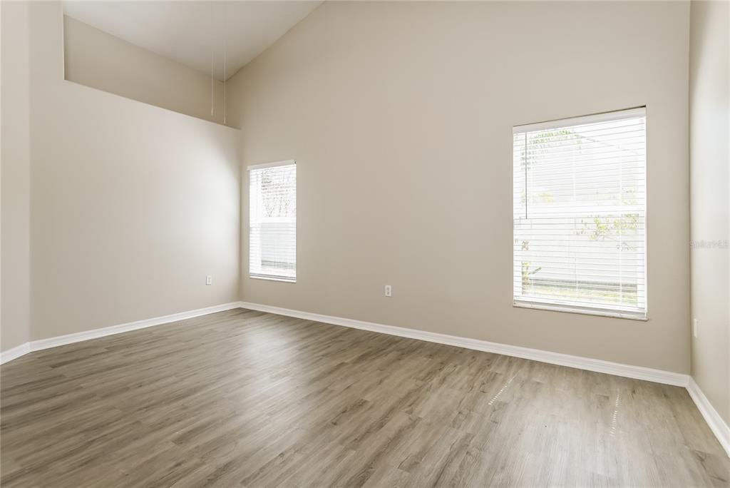 Active With Contract: $2,395 (3 beds, 2 baths, 1843 Square Feet)