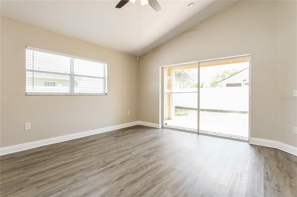 Active With Contract: $2,395 (3 beds, 2 baths, 1843 Square Feet)