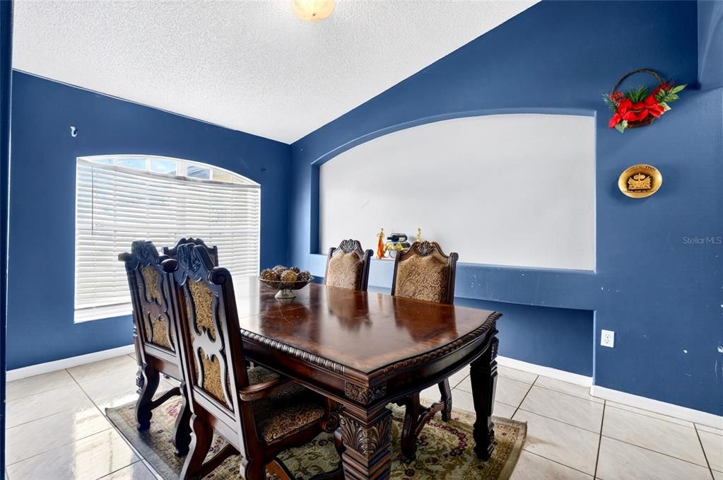 For Sale: $270,000 (4 beds, 2 baths, 2006 Square Feet)