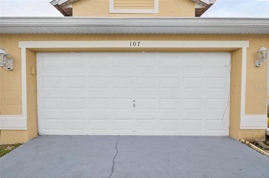 For Sale: $270,000 (4 beds, 2 baths, 2006 Square Feet)