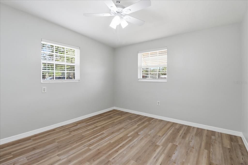 En Venta: $178,400 (2 camas, 1 baños, 911 Pies cuadrados)