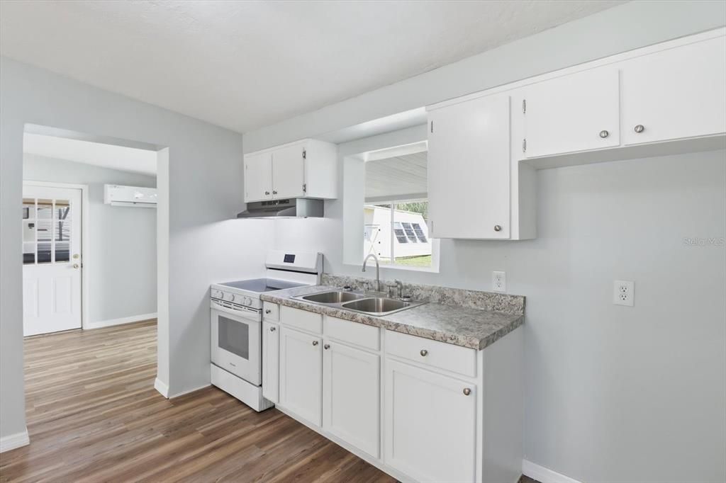 En Venta: $178,400 (2 camas, 1 baños, 911 Pies cuadrados)