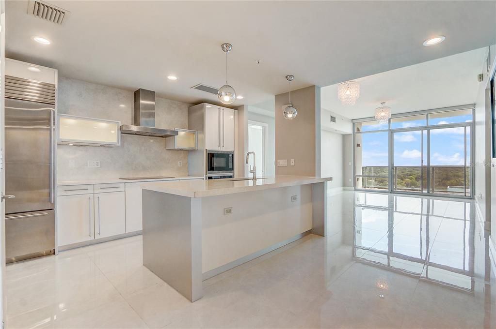 В аренду: $3,950 (2 спален, 2 ванн, 1765 Квадратных фут)