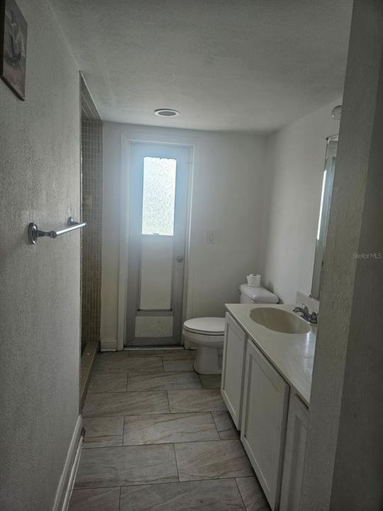 На продажу: $225,000 (3 спален, 2 ванн, 1364 Квадратных фут)