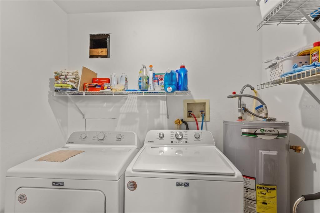 For Sale: $367,000 (3 beds, 2 baths, 1566 Square Feet)