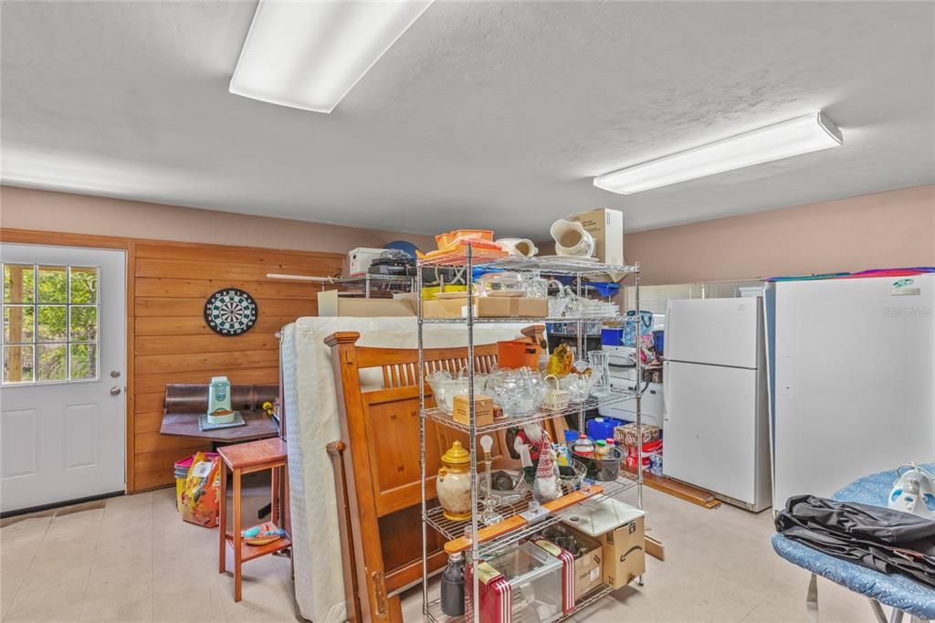 For Sale: $367,000 (3 beds, 2 baths, 1566 Square Feet)