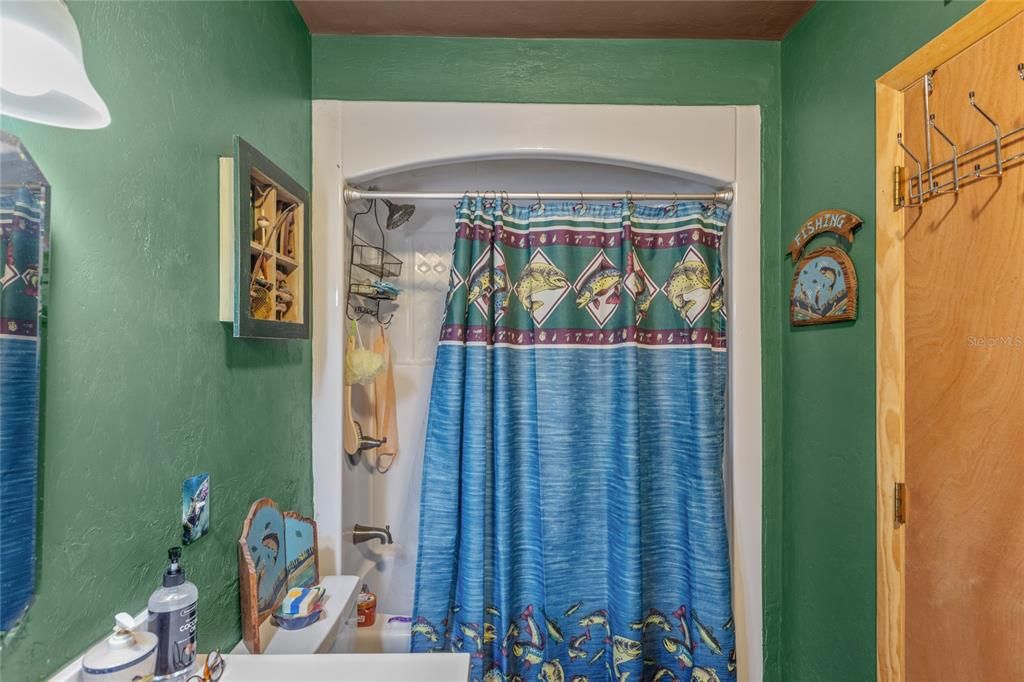 For Sale: $367,000 (3 beds, 2 baths, 1566 Square Feet)