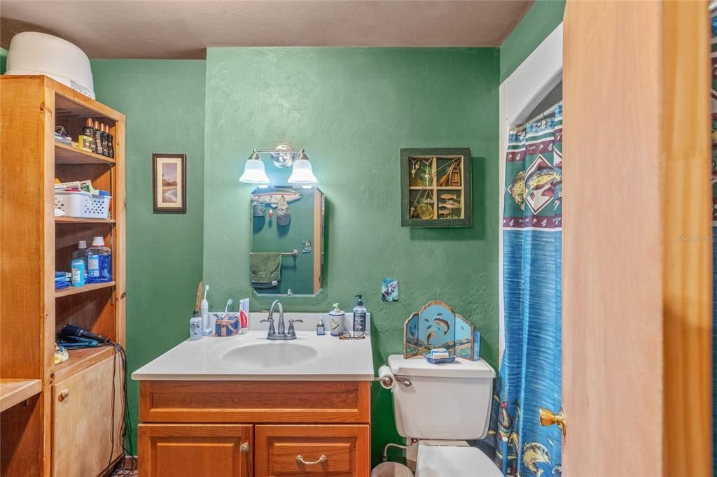 For Sale: $367,000 (3 beds, 2 baths, 1566 Square Feet)