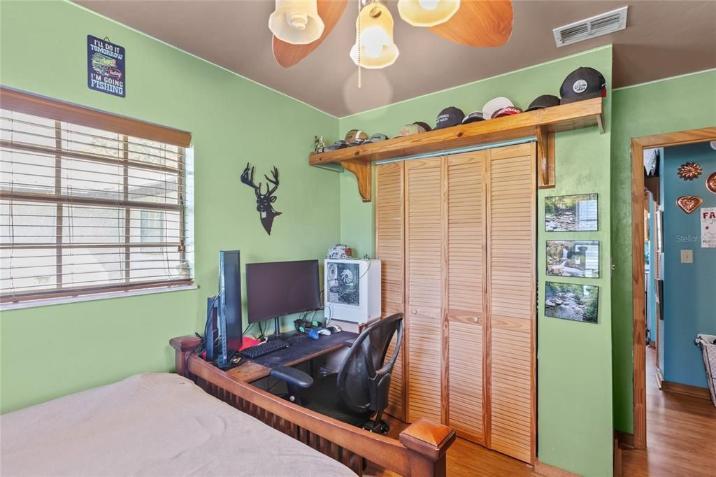 For Sale: $367,000 (3 beds, 2 baths, 1566 Square Feet)