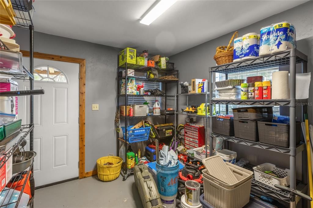 For Sale: $367,000 (3 beds, 2 baths, 1566 Square Feet)