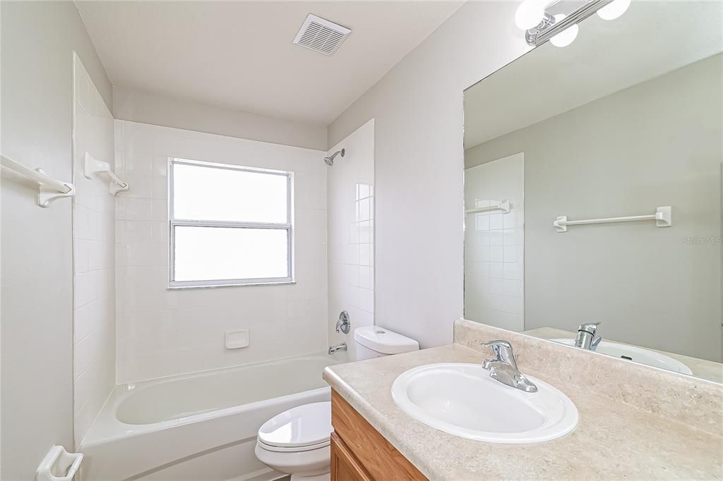 For Rent: $1,815 (3 beds, 2 baths, 1310 Square Feet)