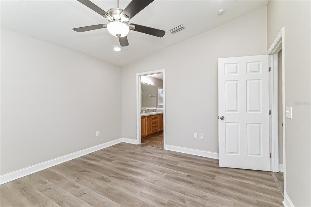 For Rent: $1,815 (3 beds, 2 baths, 1310 Square Feet)