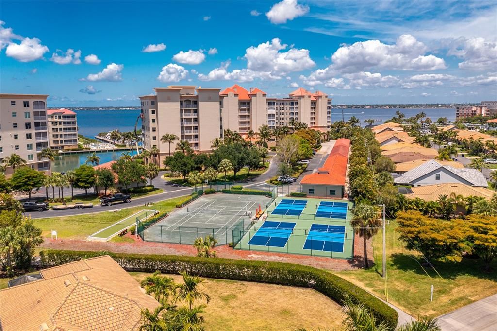 For Sale: $479,900 (3 beds, 2 baths, 1851 Square Feet)