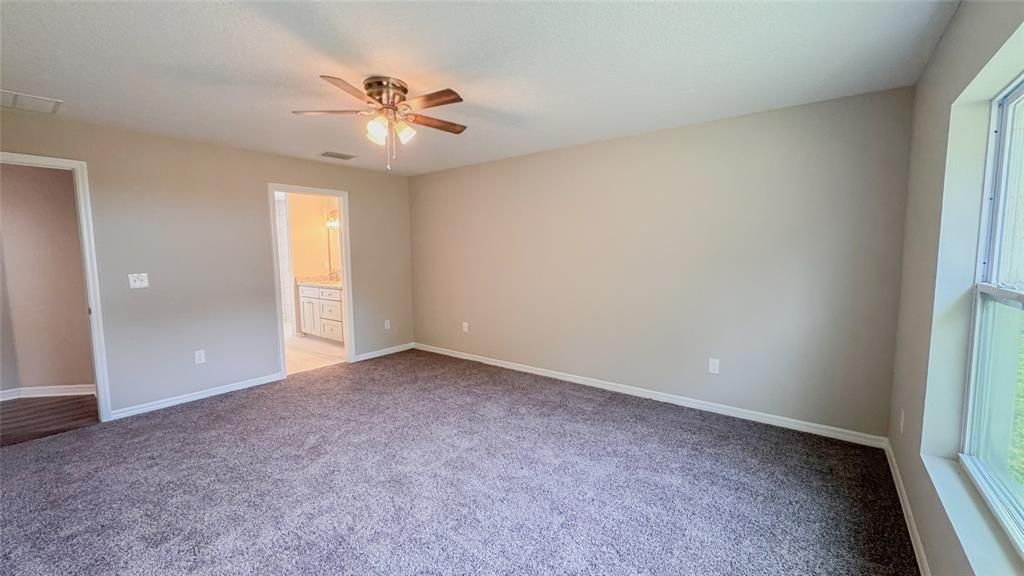 Active With Contract: $564,900 (4 beds, 3 baths, 2164 Square Feet)