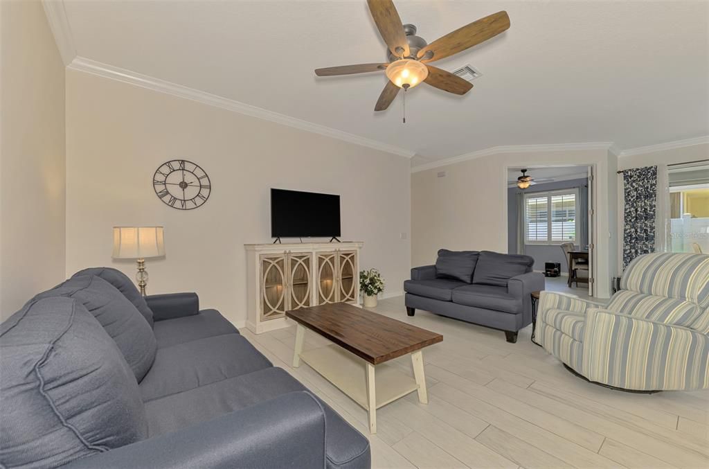 Activo con contrato: $339,000 (2 camas, 2 baños, 1594 Pies cuadrados)