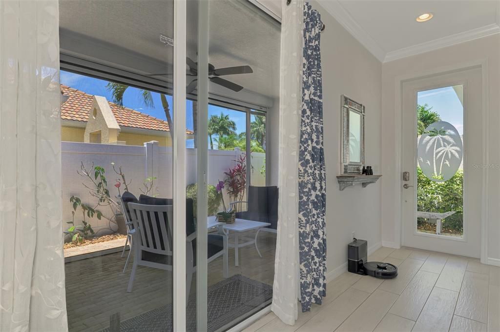 Activo con contrato: $339,000 (2 camas, 2 baños, 1594 Pies cuadrados)