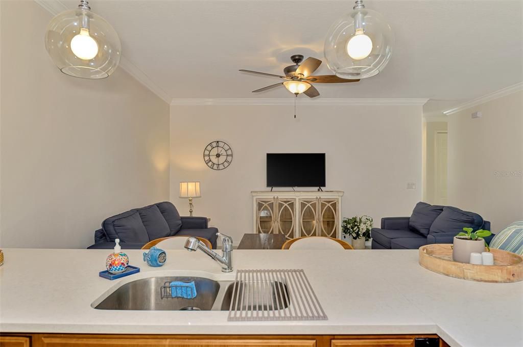 Activo con contrato: $339,000 (2 camas, 2 baños, 1594 Pies cuadrados)
